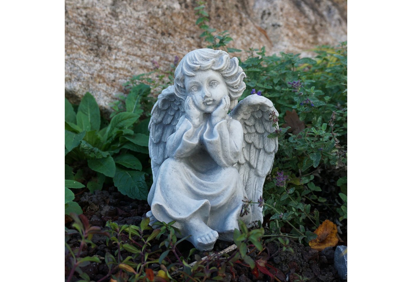 gartendekoparadies.de Gartenfigur Engel Grabengel, Steinfigur, H. 21 cm, 3 kg, Frostsicher