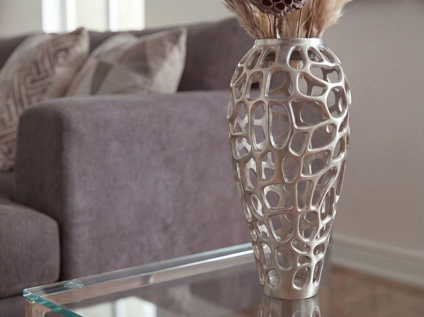 FINEBUY Bodenvase FB77218 Vase 45 cm Silber Standvase Blumenvase Wohndeko Groß (Skulpturale Dekovase für Trockenblumen und Zweige), Große Metallvase aus glänzendem Aluminium Bild 3