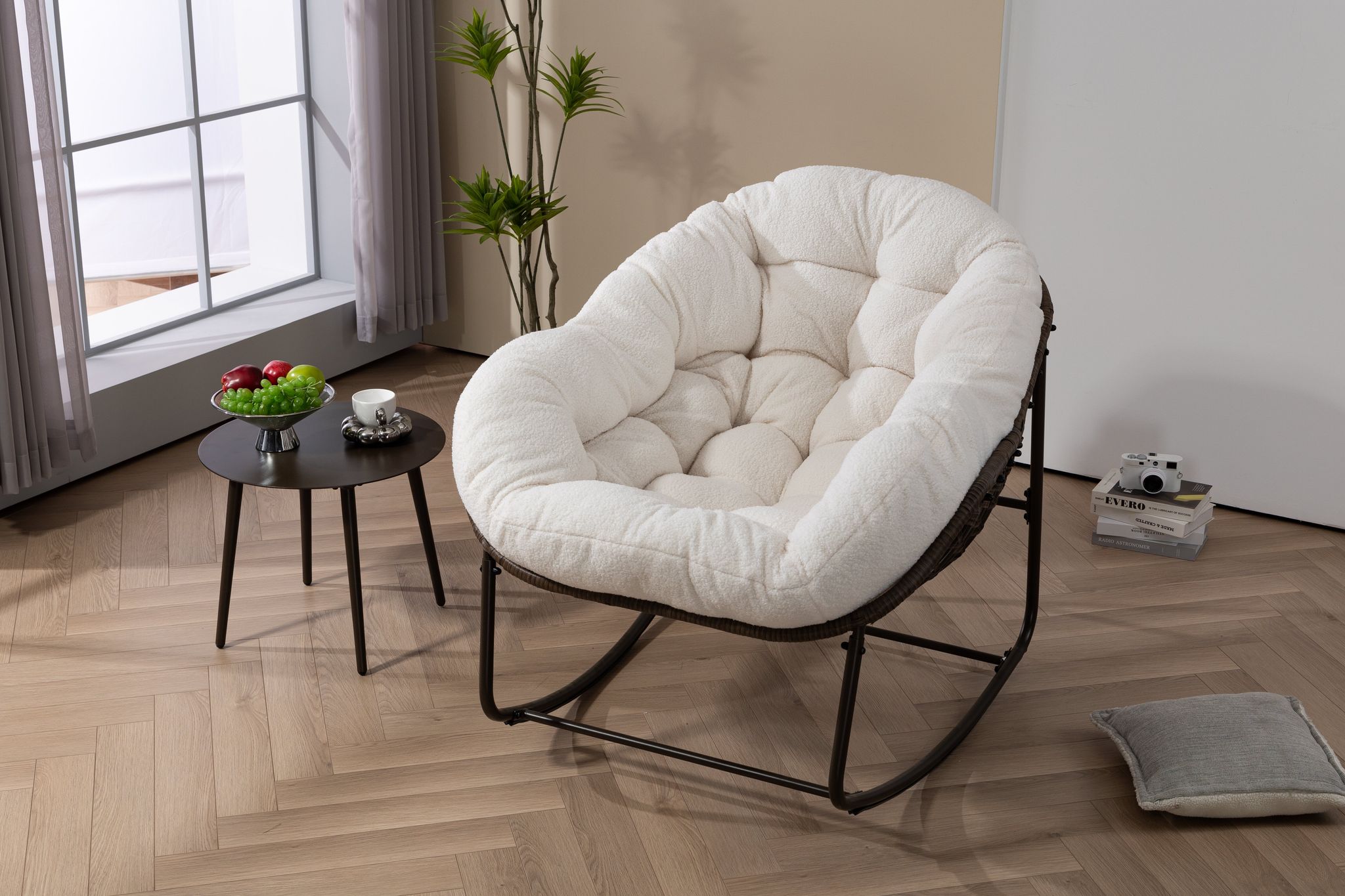 Rattan-schaukelstuhl Mit Gepolstertem Kissen, Relaxstuhl Für Veranda, Wohnzimmer, Terrasse & Garten (weiß)