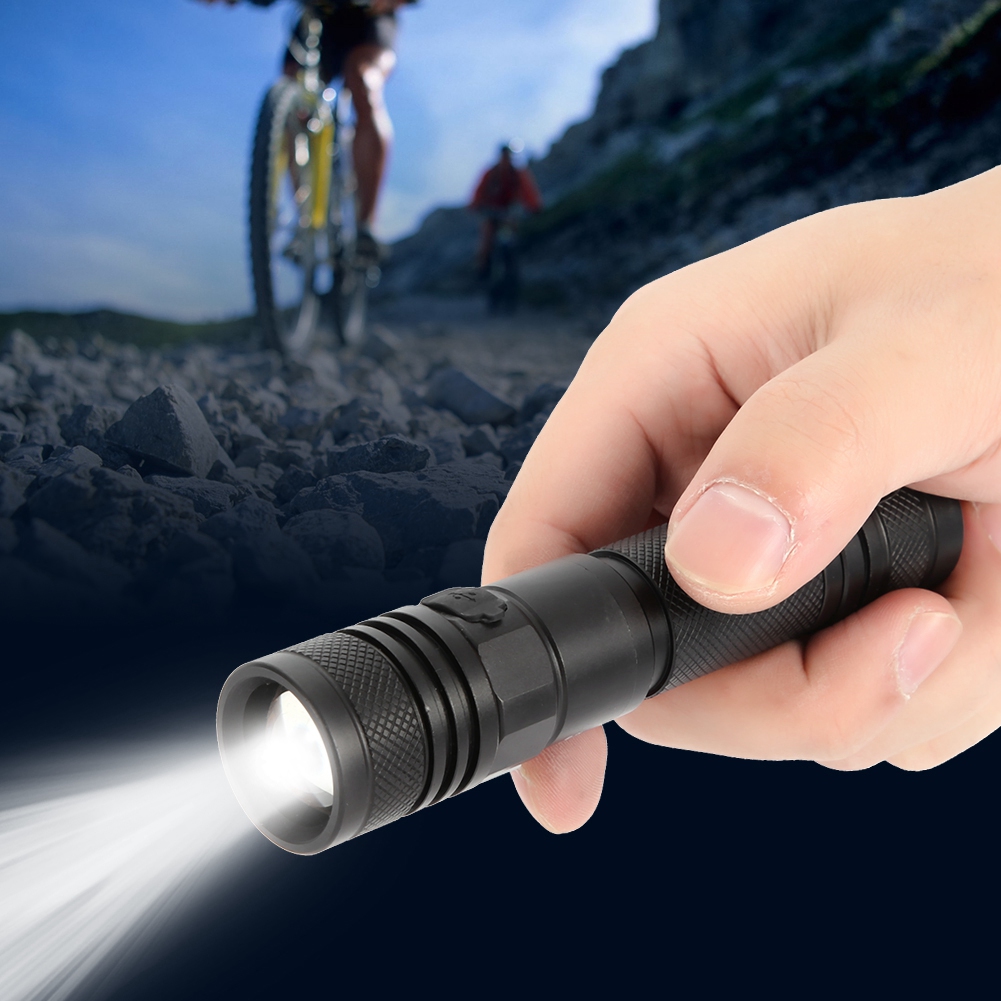 Tragbare, Wasserdichte Led-taschenlampe Aus Aluminium Mit Usb-ladefunktion Für Den Außeneinsatz – Sehr Hell Und Ideal Für Notfälle