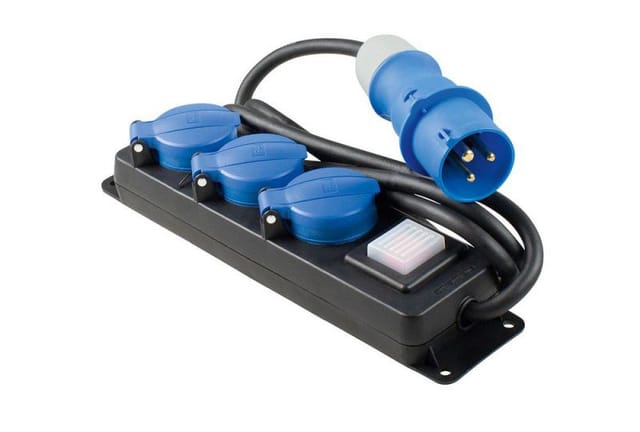 3-fach Profi-Verteilersteckdosenleiste IP44 1,5m H07RN-F 3G2,5 m.CEE-Stecker 3pol, m.Schalter