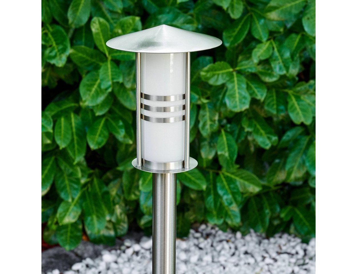 hofstein Pollerleuchte »Balme« moderne Außenleuchte aus gebürstetem Edelstahl und Milchglas, ohne Leuchtmittel, Wegeleuchte 100cm, Gartenlampe mit E27, Gartenbeleuchtung IP44