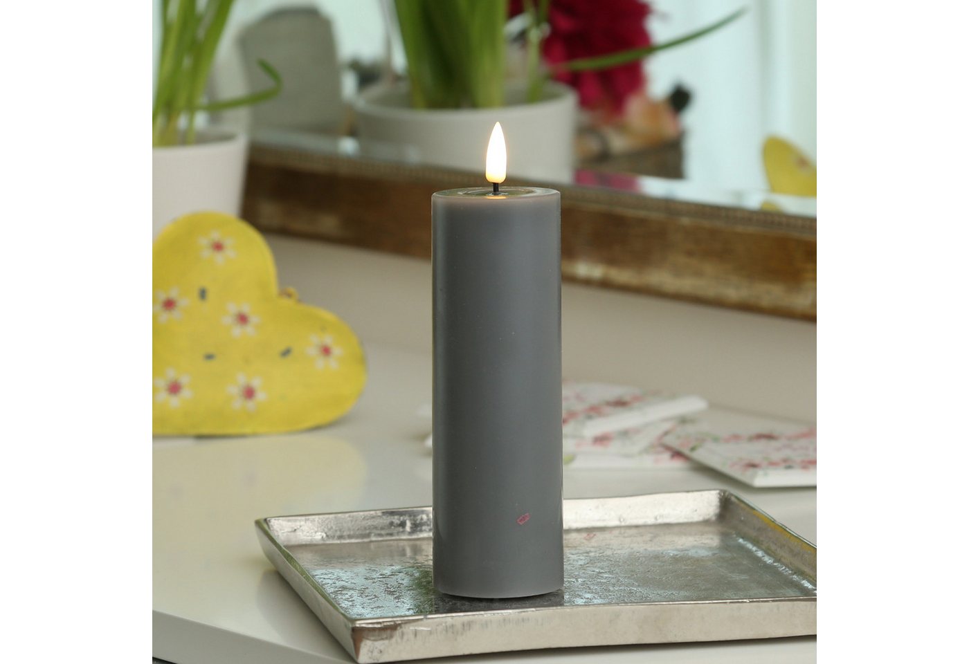 Deluxe Homeart LED-Kerze Mia Echtwachs Deluxe Wachsspiegel flackernd H: 15cm D: 5cm grau, LED Classic, warmweiß (2100K bis 3000K) Bild 5