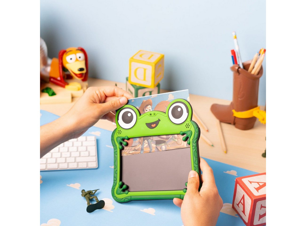 Grupo Erik Magnet Disney Pixar Toy Story 5 Magnet Lilypad