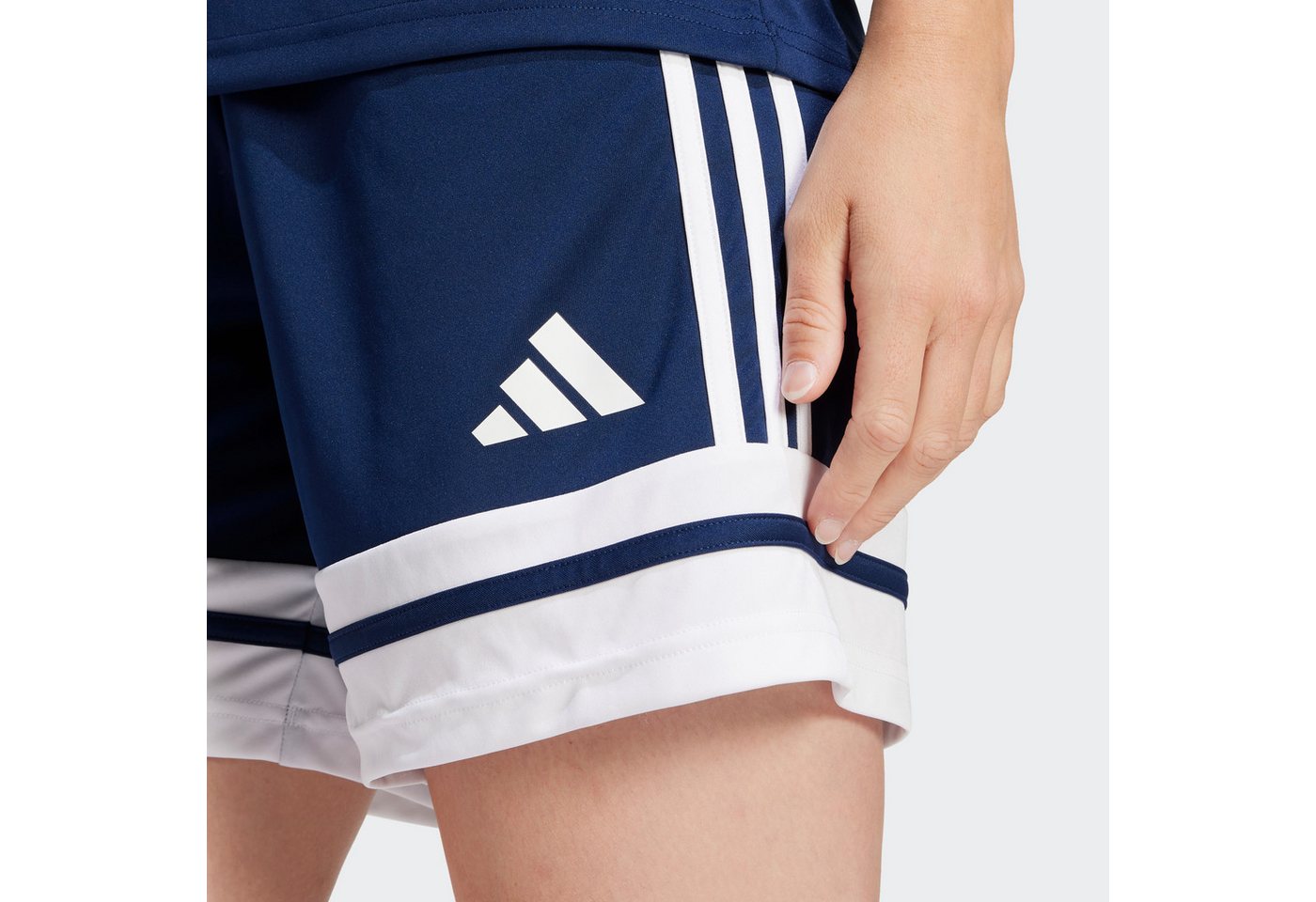 adidas Performance Trainingsshorts SQUADRA 25 mit AEROREADY, aus Polyester, kurze, eng anliegende Passform