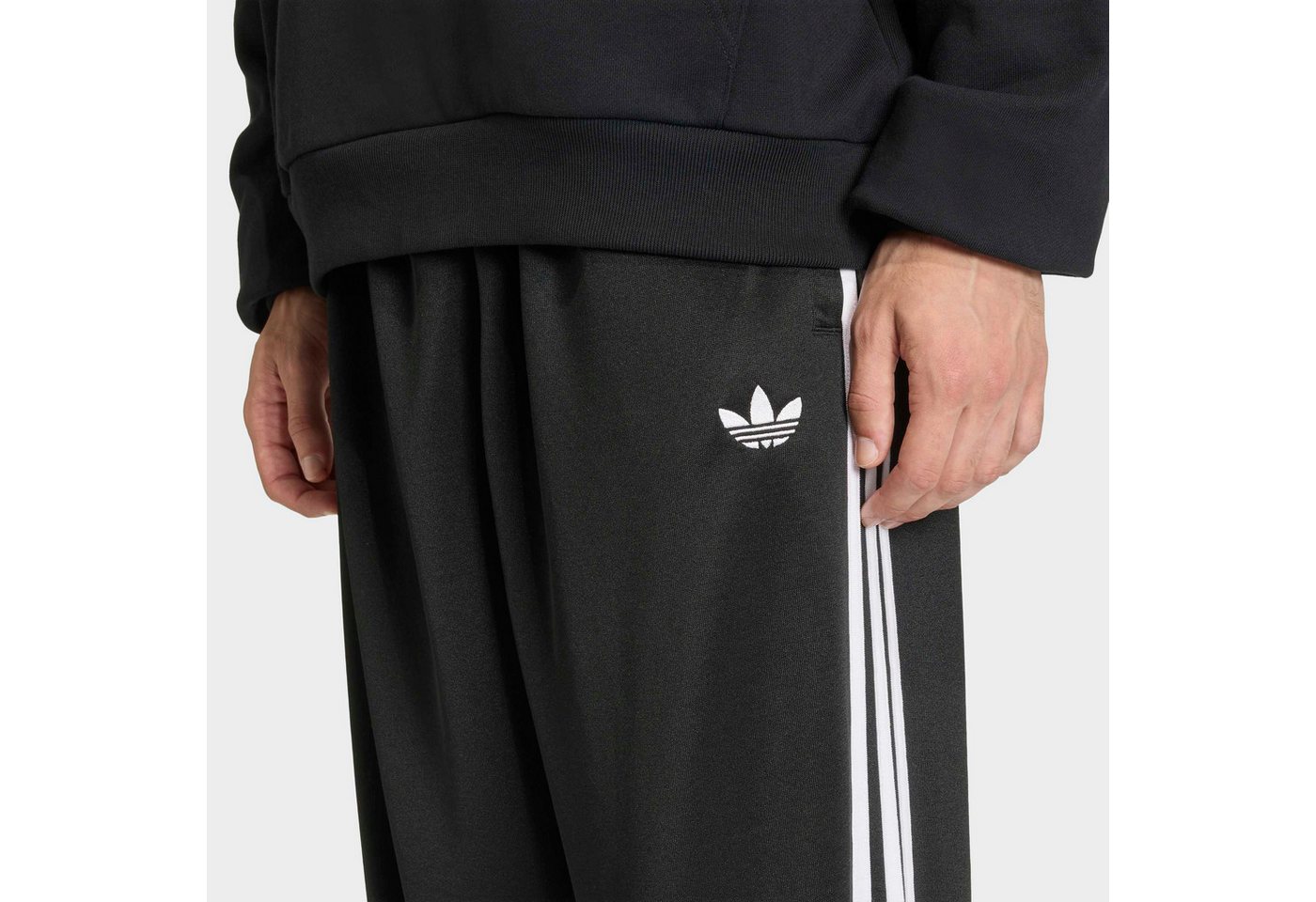 adidas Originals Sporthose LOOSE TP für Erwachsene, sportlicher Stil, aus Polyester und Baumwolle Bild 2