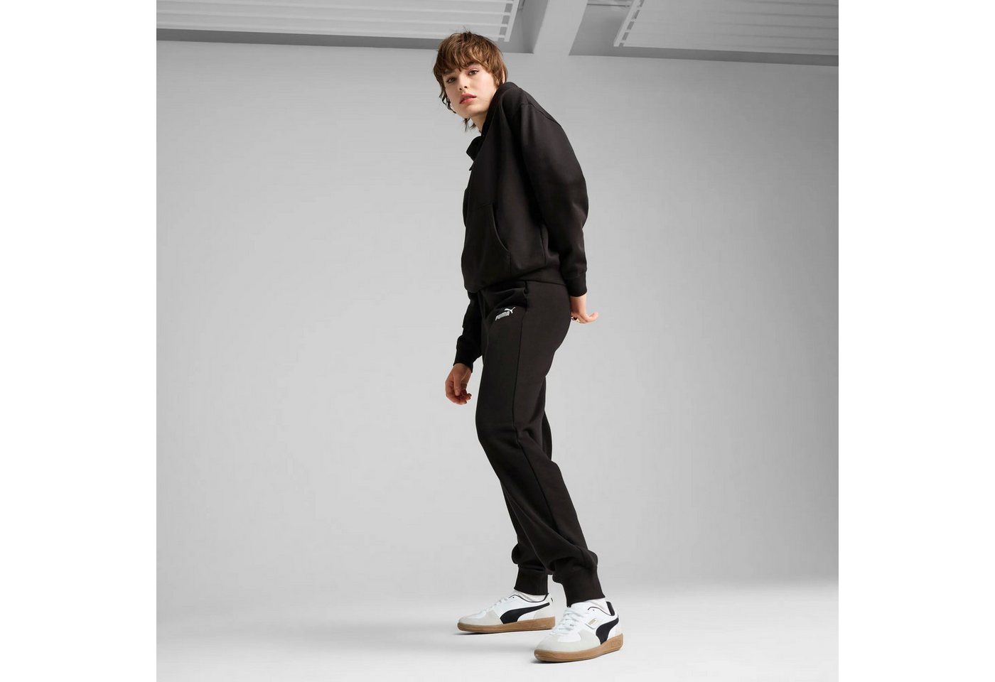 PUMA Trainingshose Puma Damen Sweathose ESS S No.1 Logo Comf H-W Sweatpants TR cl 682458 Bild 3
