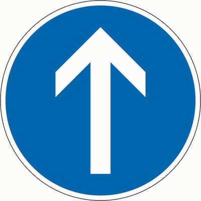 Verkehrszeichen 209-30 Vorgeschriebene Fahrtrichtung geradeaus RA2