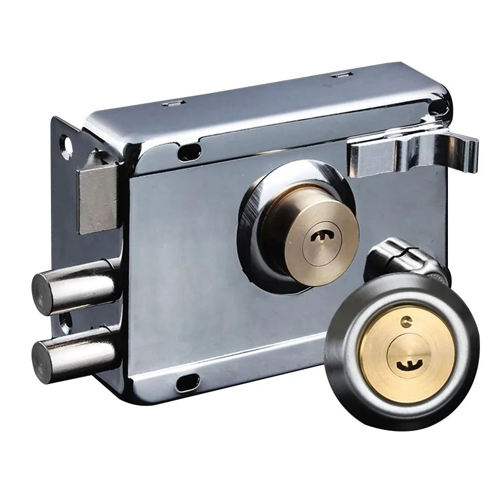 Glattes Haustürschloss Im Retro-stil, Inklusive Beschlägen, Robusten Universal-hardware Und Schlüssel. Rechtsanschlag.