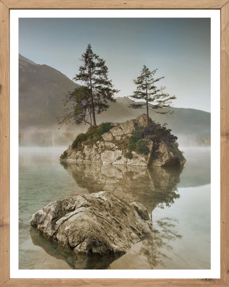 Bönninghoff Bild mit Rahmen Wandbild gerahmt INSEL IM SEE 40x50 cm – Natur Wandbild beruhigend, Bäume, Felsen, Landschaft, Natur, See, Seebilder (1 St), mit dekorativem Rahmen Bild 4