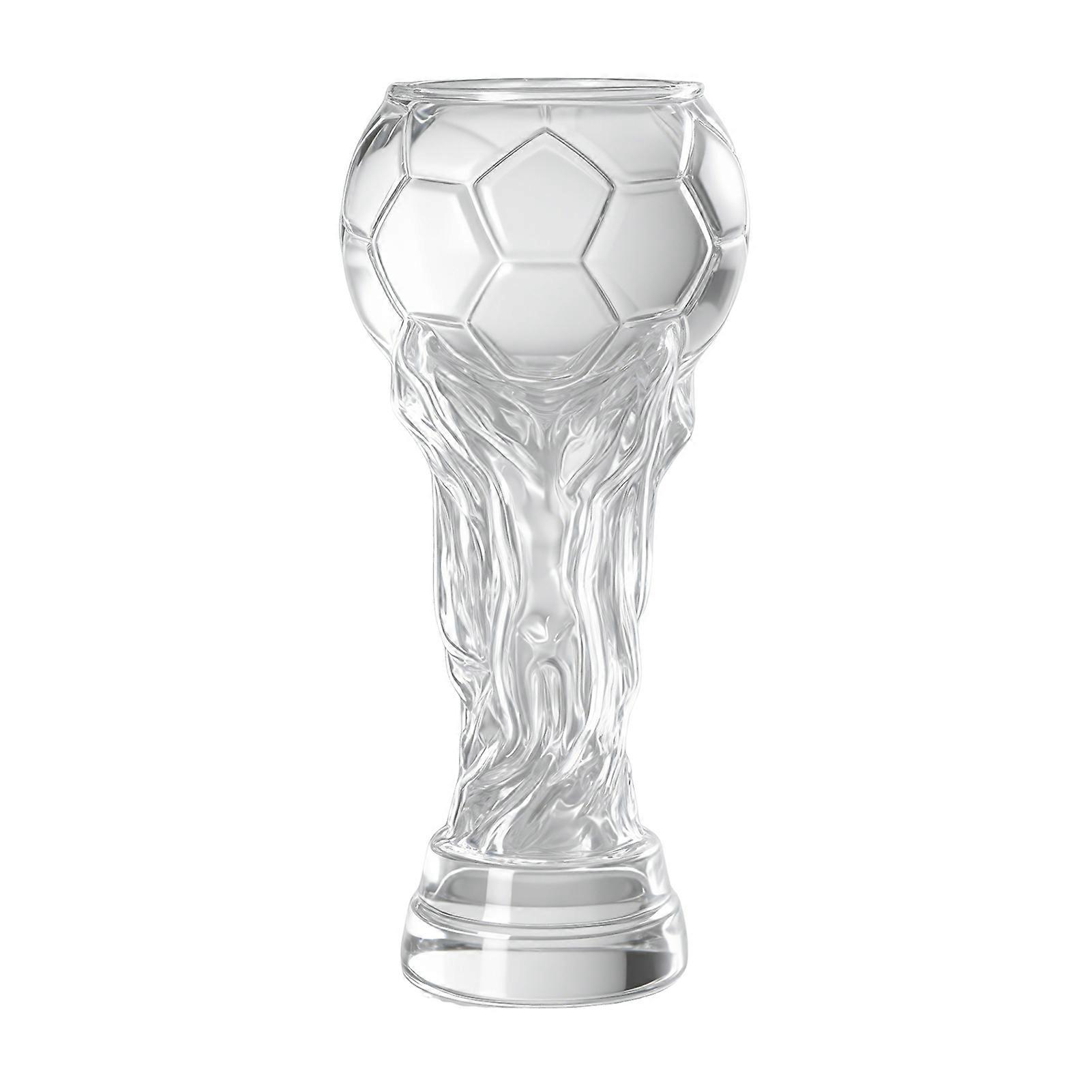 Gedenk-bierkrug Für Die Kollektion „fan Cave“, Eine Hommage An Die Fußball-weltmeisterschaftstrophäe, Mit Einem Vom Pokal Inspirierten Design.