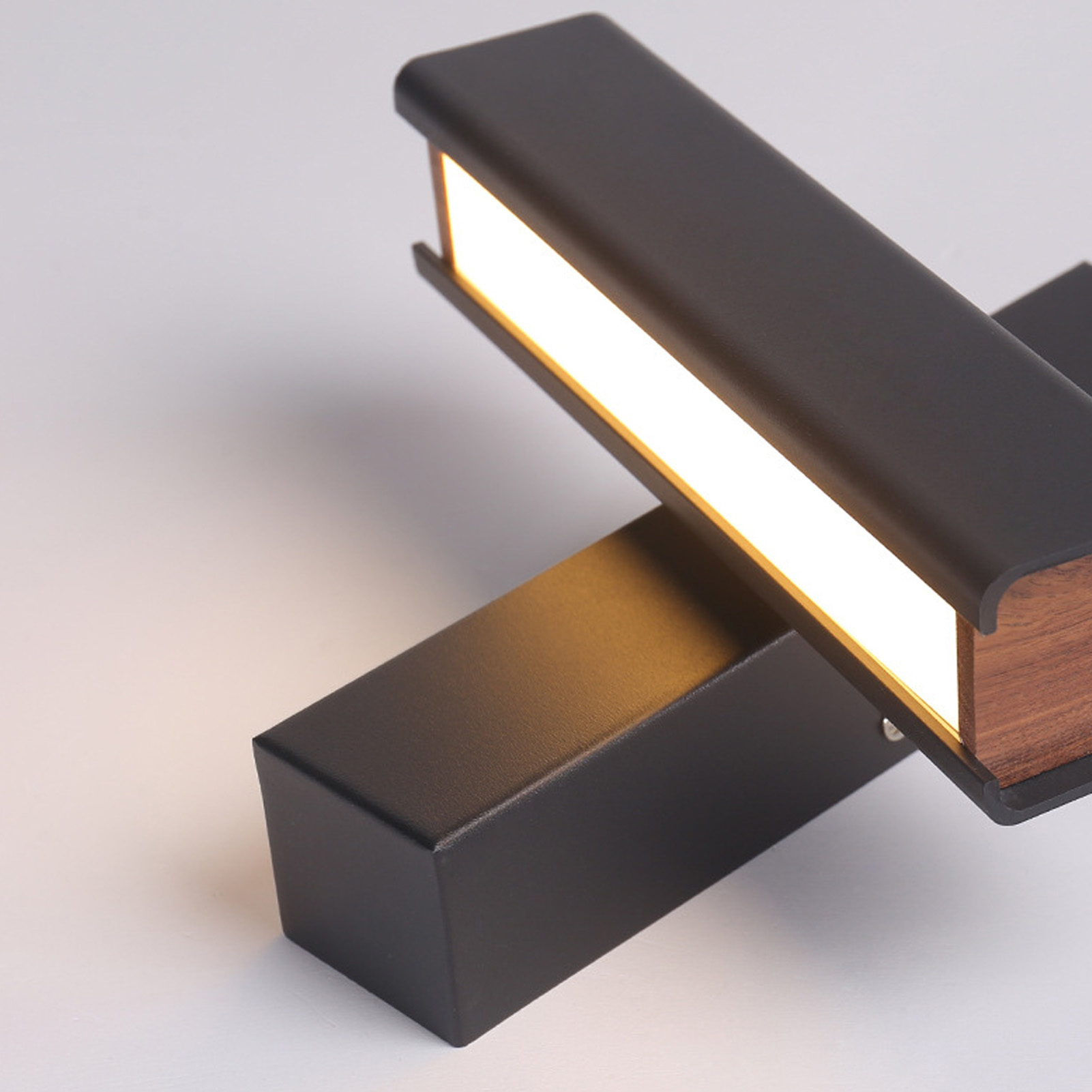 Schlichte, Dekorative Wandleuchte, 350° Drehbar, Für Die Wohndekoration, Insbesondere Fürs Schlafzimmer, Weiß, Schwarz