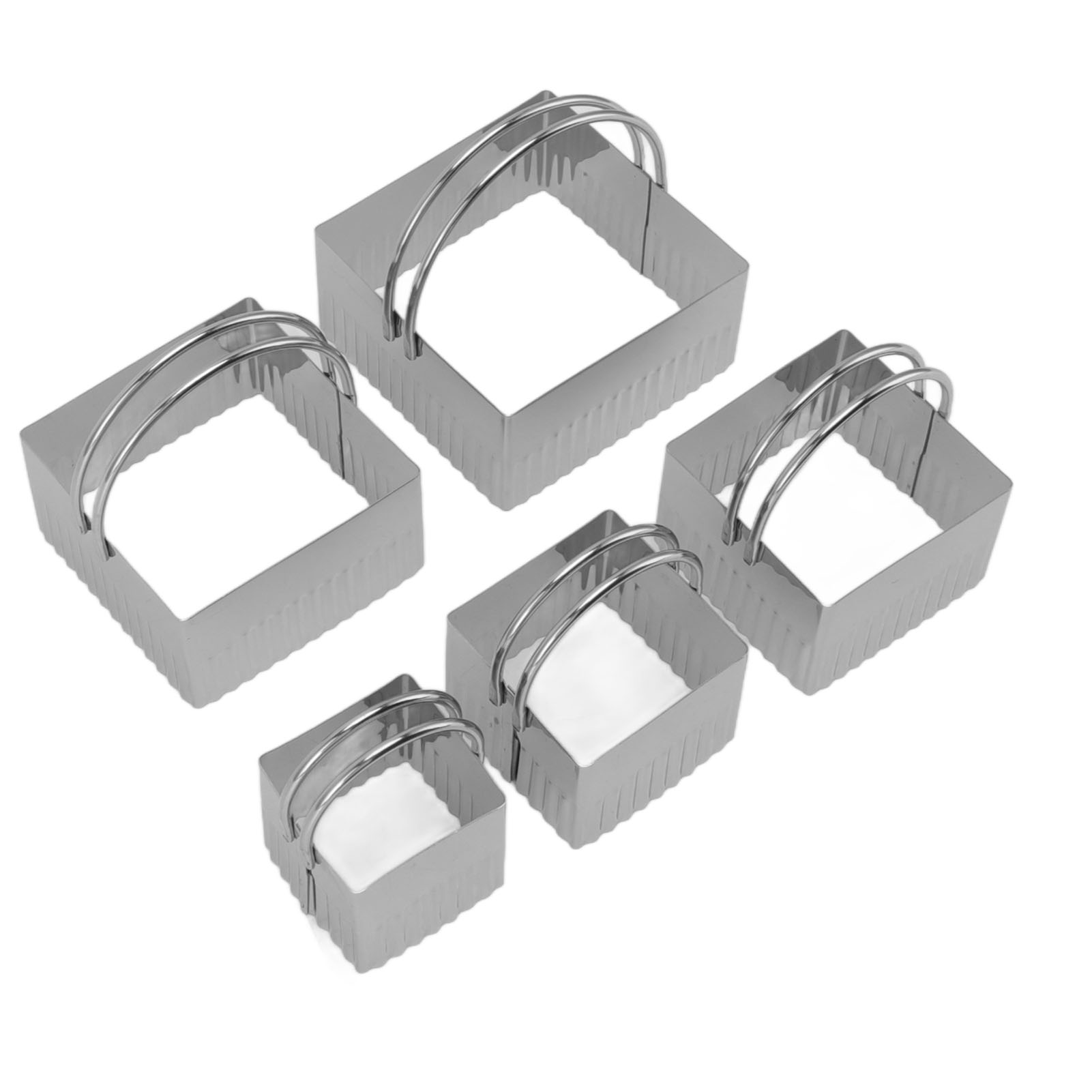Set Mit 5 Ausstechformen Mit Edelstahlgriffen Zum Backen Von Keksen Im Alentiner Stil.