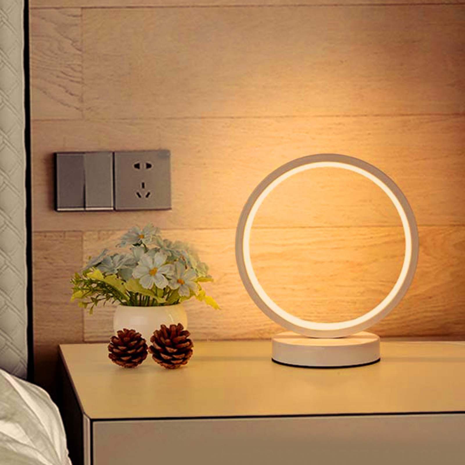 Multifunktionale, Moderne Und Schlichte Led-nachttischlampe Mit Touch-bedienung, Zum Einstecken In Die Steckdose, Für Schlafzimmer Und Wohnräume, Warmes Licht