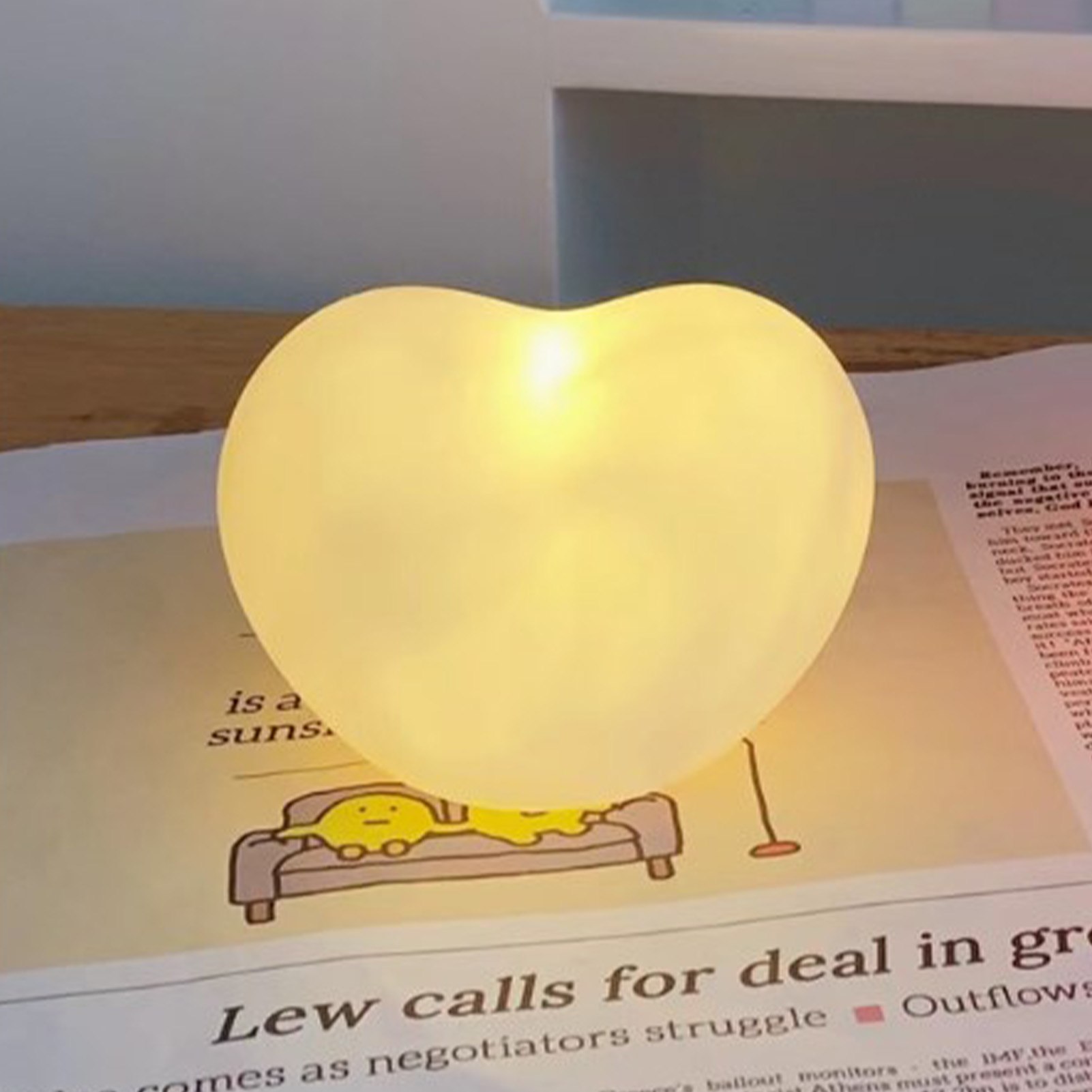 Niedliches, Herzförmiges Nachtlicht In Weiß, Kompakte, Sanfte Lampe Mit Batterie, Perfekt Als Geschenk Für Kinderzimmer