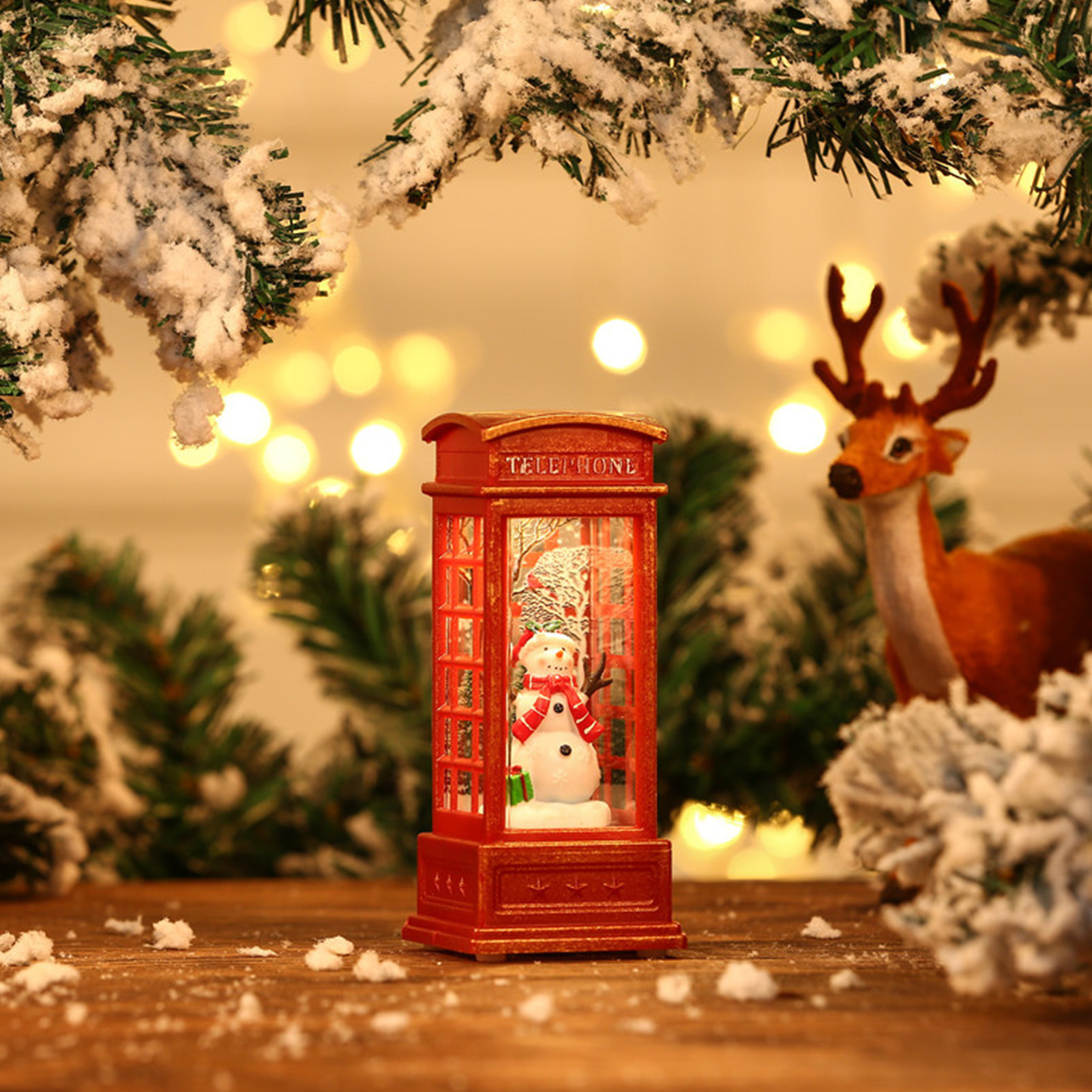 Eine Schneekugelförmige Telefonzellenlaterne, Die Als Leuchtender Weihnachtsschmuck Zur Dekoration Der Ktv-bar In Form Eines Schneemanns Entworfen Wurde