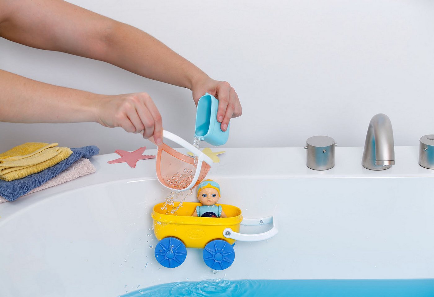 Baby Born Badespielzeug Splish Splash Kinderwagen mit Emma Bild 2