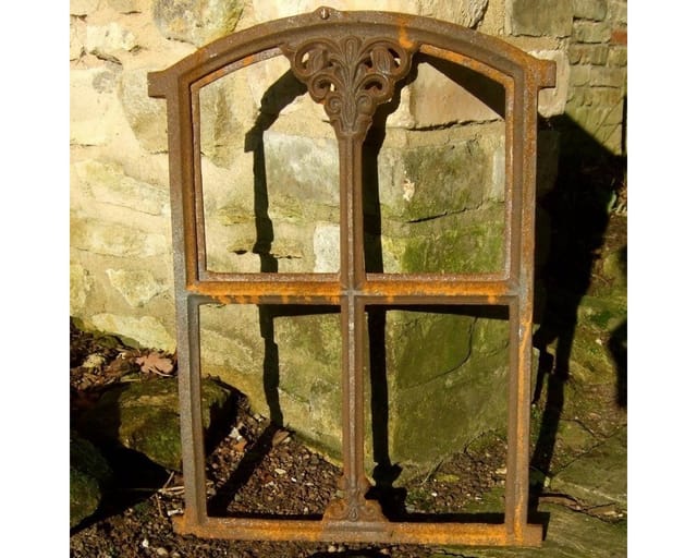 Antikas Fenster Eisenfenster aus Gusseisen, Stallfenster -Gretje- klappbar