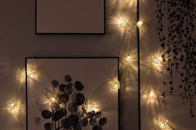 COZY HOME LED-Lichterkette Herz Lichterkette Batterie und Stecker -, 20 LEDs I 5 Meter I Timer-Funktion I Warmweiß I Lichterkette Innen