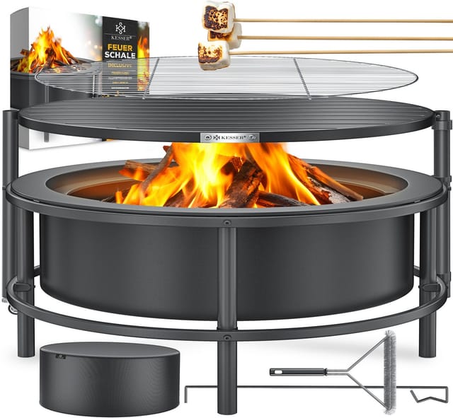 KESSER Feuerschale Ø65cm Feuerstelle aus kaltveredeltem Stahl mit 0,6mm Stahldicke, (Feuerkorb inkl Grillrost, Feuerhaken aus Gusseisen, Bürste & Abdeckung), Feuertonne mit Rad & Feststell-Bremse, Lagerfeuer mit Holz & Kohle