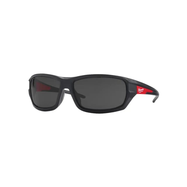Milwaukee Arbeitsschutzbrille Milwaukee Schutzbrille Getönt 4932471884 Kratzfest & Beschlagfrei, (1St)