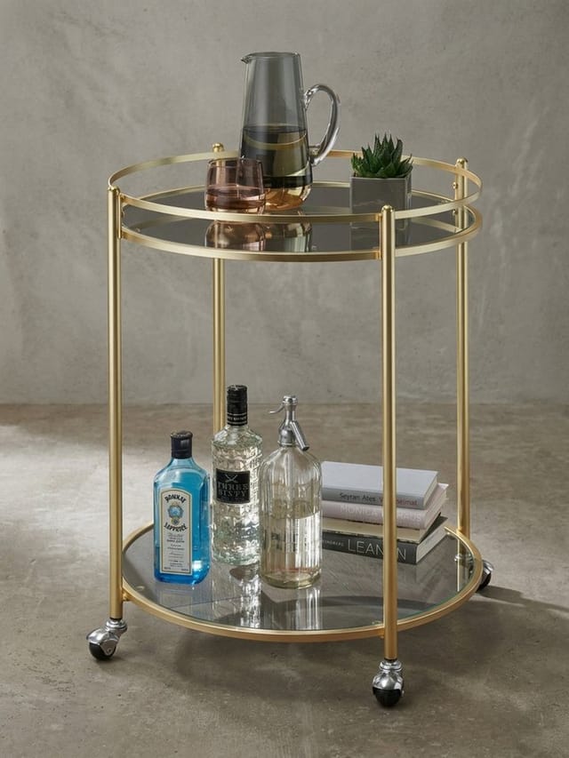 KADIMA DESIGN Servierwagen Design Servierwagen Gold Ø 57 cm Beistelltisch, Teewagen Metall mit, (Küchentrolley Modern, Rollwagen), Rollen, Küchenwagen mit Glasplatten, Barwagen Rund 75 cm hoch