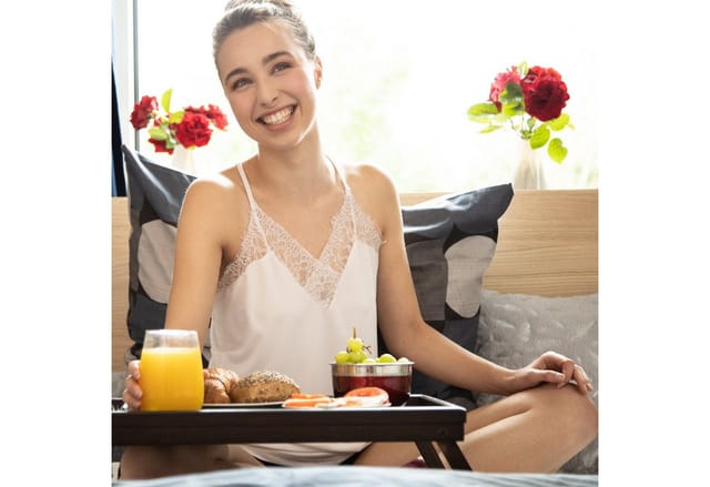 relaxdays Tabletttisch Betttablett Bambus dunkelbraun