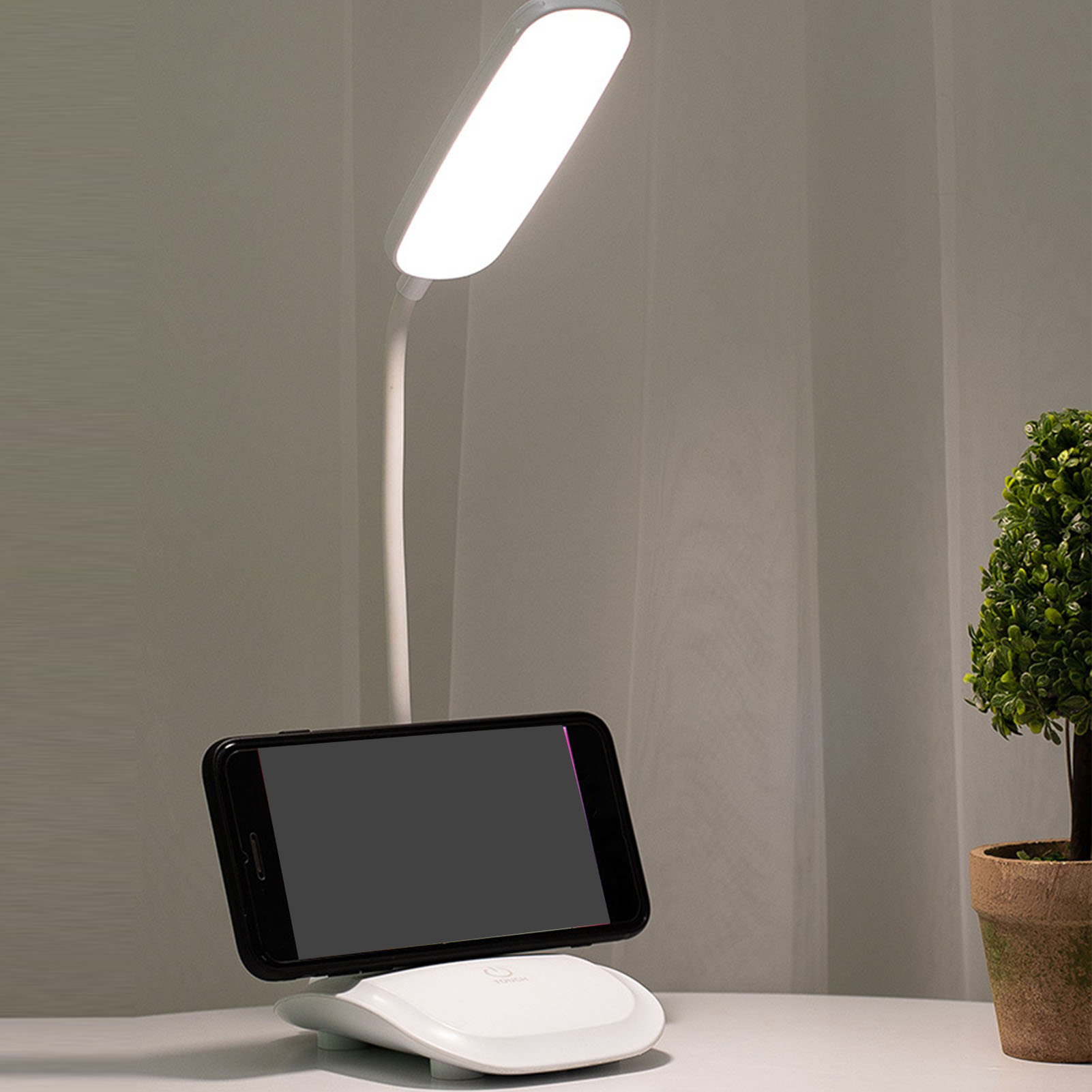 Led-schreibtischlampe Mit Touch-steuerung, Dreistufiger Farbtemperatur, Stufenloser Dimmfunktion, Usb-ladeanschluss, Weiß
