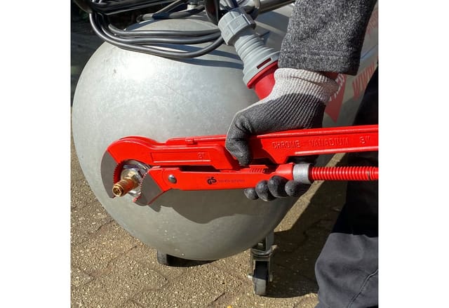 CF-Technik Rohrzange Rohrzange, Eckrohrzange 45° S-Maul 1 - 3 Zoll, Größe nach Wahl