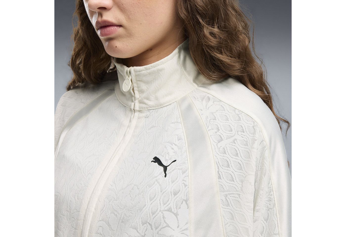 PUMA Trainingsjacke Lace Pack T7 Relaxed Trainingsjacke Damen Bild 4