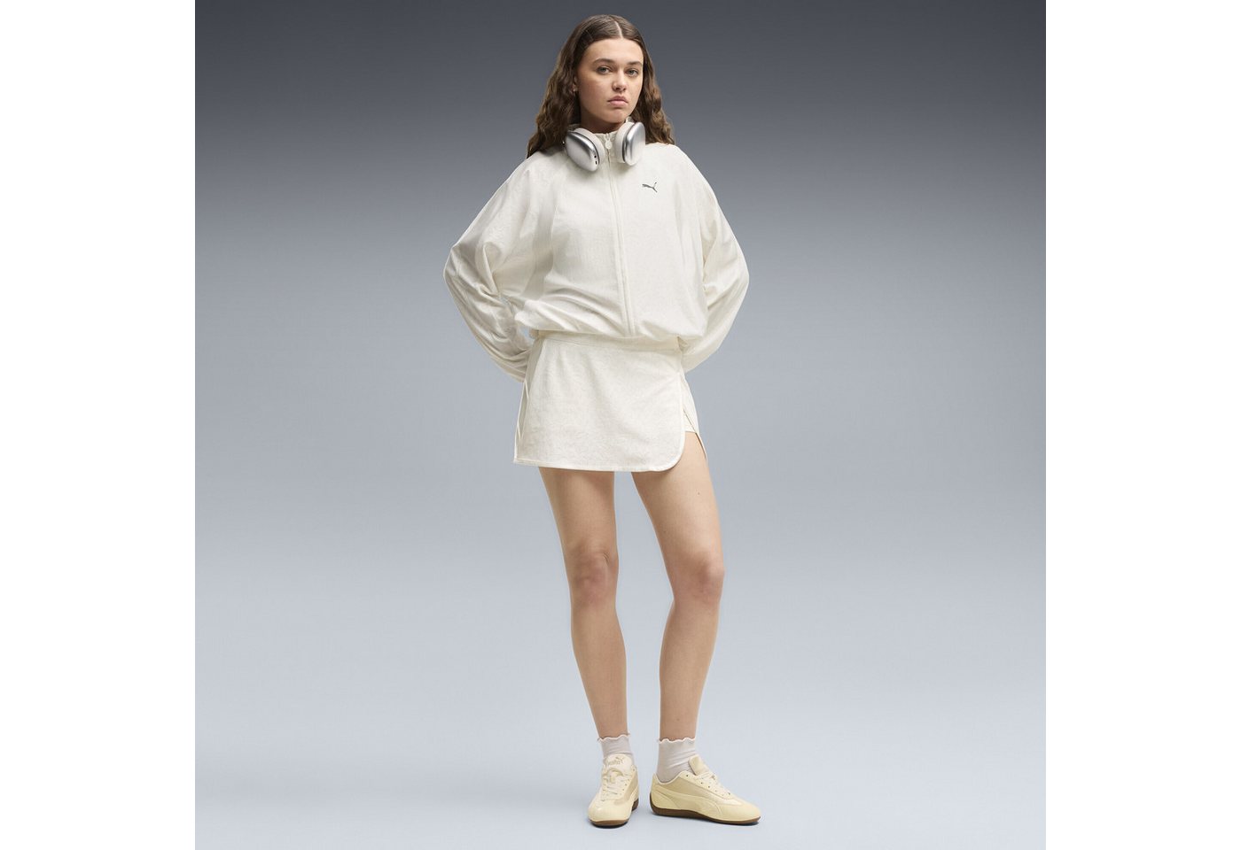 PUMA Trainingsjacke Lace Pack T7 Relaxed Trainingsjacke Damen Bild 5