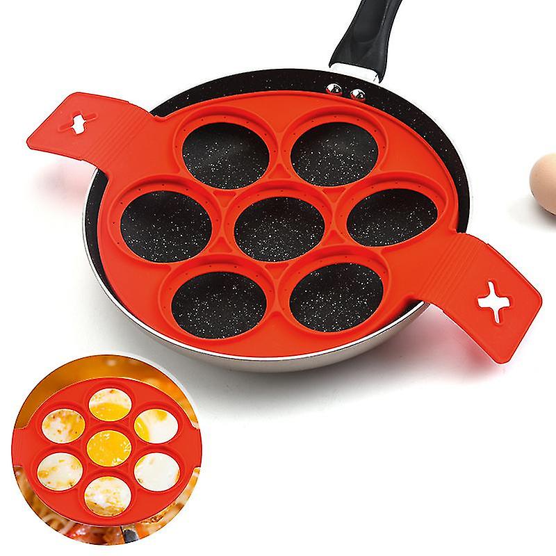 Set Aus Antihaftbeschichteten Silikon-crêpe- Und Eierformen