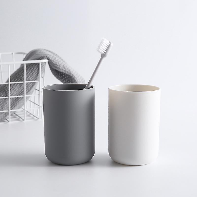 Set Bestehend Aus 2 Weißen Kunststoff-badezimmerbechern, Einem 7,2 X 10,3 Cm Großen Zahnbürstenhalter Und 300 Ml Glas-badezimmeraccessoires