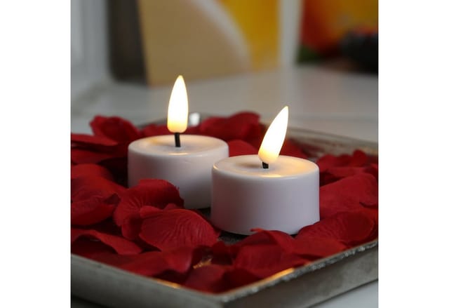 Deluxe Homeart LED-Kerze LED Teelichter Mia flackernd mit Batterien D: 4,1cm weiß 2 Stück (2-tlg)