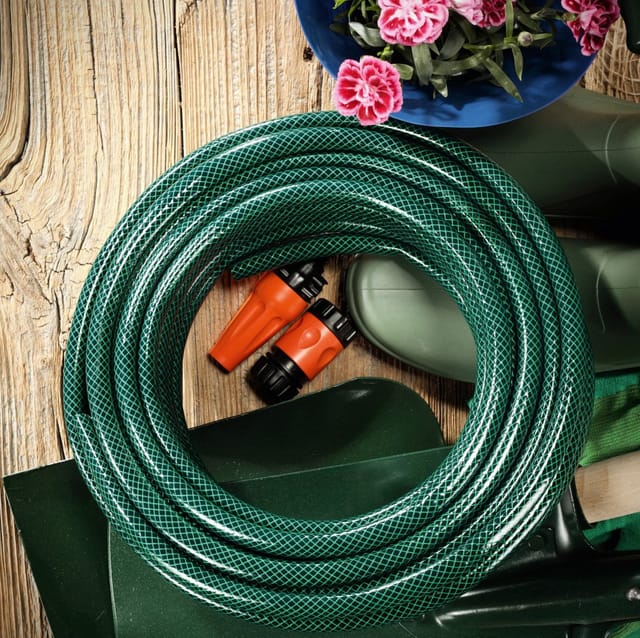 Cellfast Gartenschlauch 10-101 Economic mit Schlauch mit Sprinkler