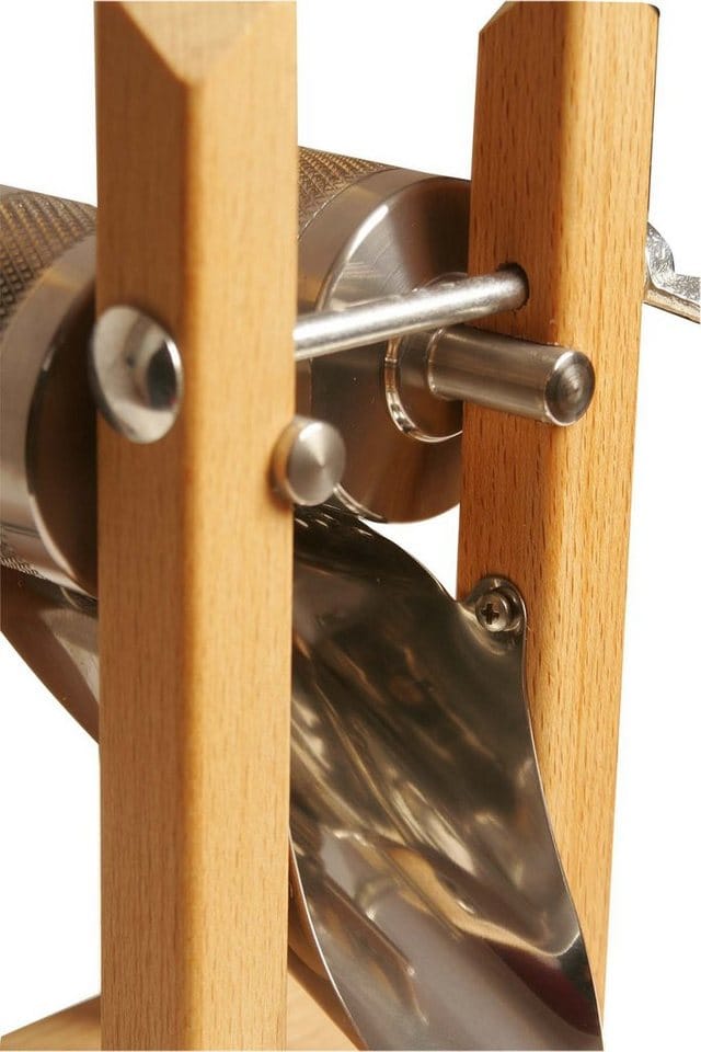 Eschenfelder Getreidemühle Eschenfelder Kornquetsche Flockenquetsche Tischmodell Alutrichter Manuell, (3 Stück), Kurbel 25cm mit Tisch-Schraubzwinge und Reinigungsbürste gratis dazu