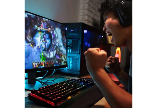 Titanwolf Mechanisches Keyboard, Mouse & Mousepad Gaming Bundle Tastatur-, Maus- und Mauspad-Set, (Spar-Set, 3 St., Keyboard, Maus & XXL Mauspad), Anti-Ghosting, LED 19 Modi, Makro, 10800dpi, XXL Schreibtischunterlage