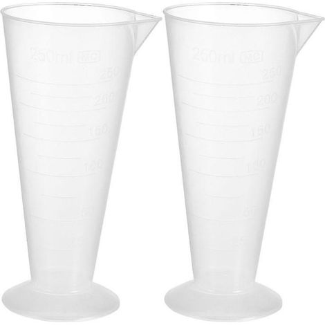Set Mit 2 Praktischen Messbechern