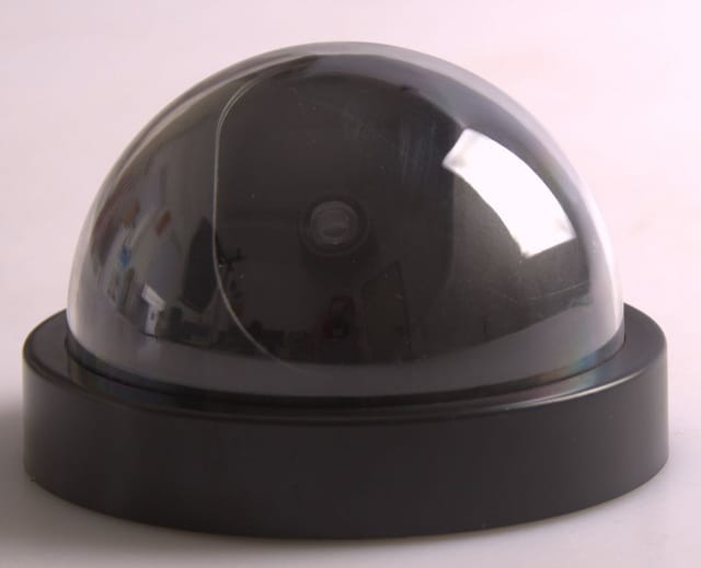BURI Überwachungskamera Attrappe Sicherheitskamera-Attrappe mit rotem LED Dummy Fake Kamera Drahtlos