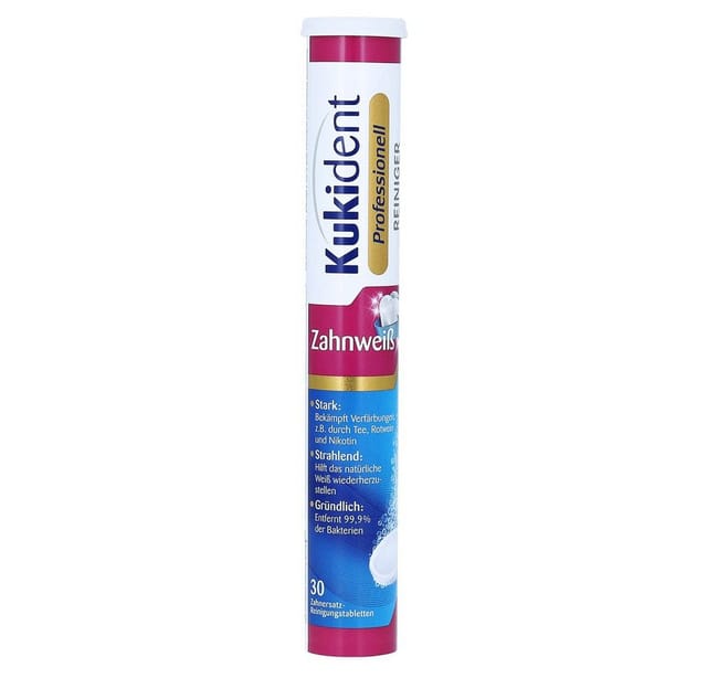 Kukident Zahnweiß Professional Reinigungstabletten (für Zahnersätze, [30-St. Entfernt 99,9% der Bakterien)