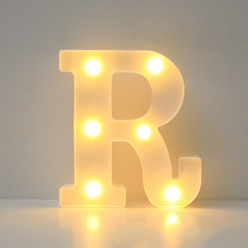 Una Letra R Luminosa Con Cuatro Led, De Aproximadamente 16 Centímetros De Diámetro, Es Perfecta Para Fiestas De Cumpleaños, Navidad Y Pedidas De Mano.