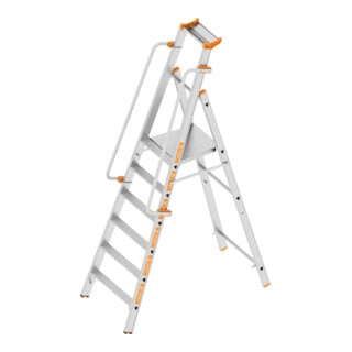 Layher Plattformleiter TOPIC 1074.5 4 Stufen konisch
