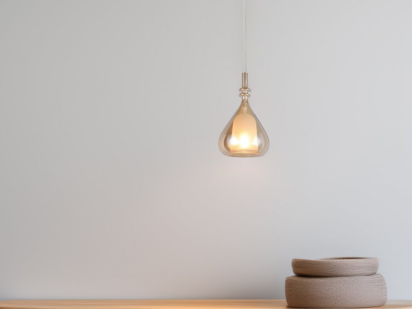 TRIO Leuchten LED Pendelleuchte mit Glas Lampenschirm Bernstein Ø 16cm, dimmbar, LED wechselbar, warmweiß, klein-e Hängelampe einflammig hängend über Esstisch & Bett mit E14 LED Bild 5