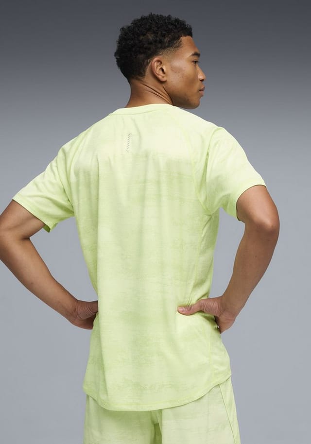 PUMA Laufshirt M RUN VELOCITY AOP TEE Slim Fit Passform, kurze Ärmel, für Training, mit Print-Applikation