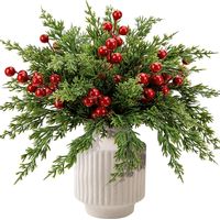 Set Aus 45 Künstlichen Weihnachts-kiefernzweigen Mit Roten Beerenzweigen, 26,7 Cm, Immergrüne Norfolk-tannenblätter, Künstliche Kiefernadeln Für Bastelkränze