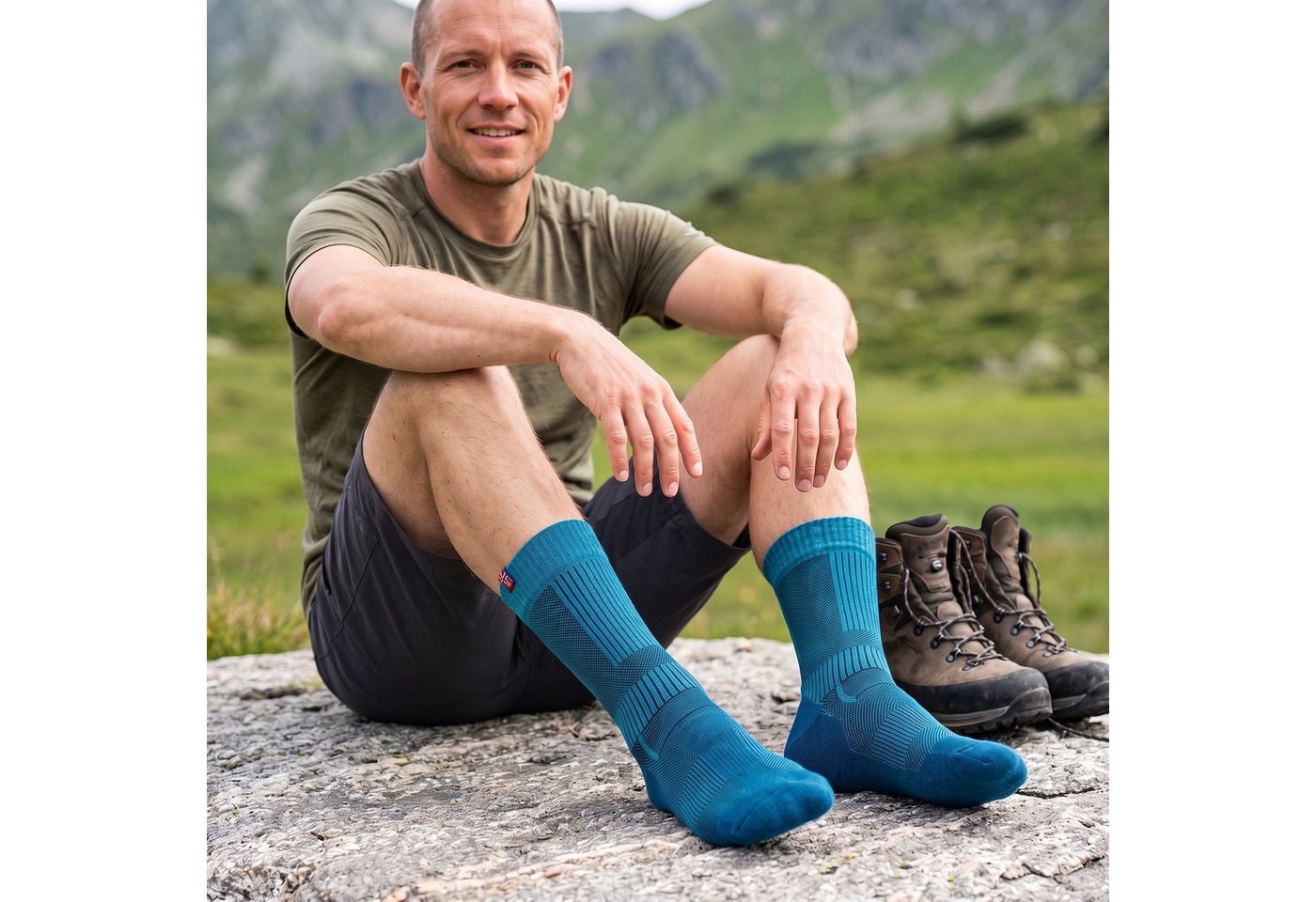 Black Snake Wandersocken Merino Trekkingsocken für Damen und Herren mit Temperaturregulierung (Socken-Set, 2-Paar, Blau 39/42) Gepolstert an Ferse und Zehen mit stabilisierenden Kompressionszonen Bild 2