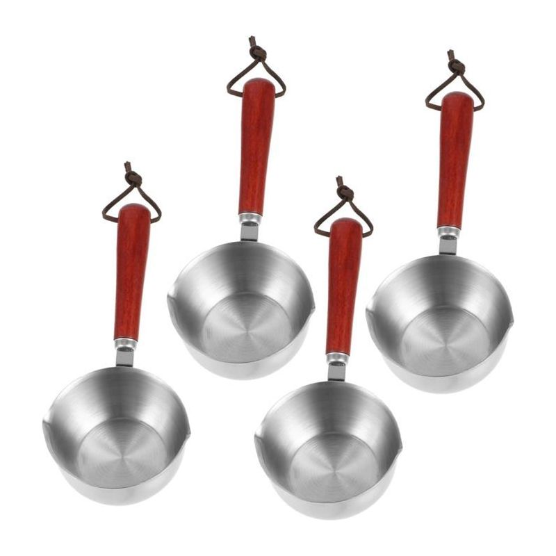 Satz Von 4 Mini-töpfen Aus Edelstahl. Set Aus Mini-woks, Pfannen Und Töpfen Für Die Kreative Küche.