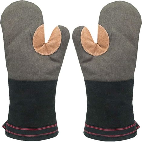 Ein Paar Lange, Dicke, Weiche Und Hitzebeständige Küchenhandschuhe Zum Grillen. Aus Baumwolle.