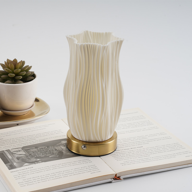 3d Gedruckte Tischlampe Aus Pla Creme Stil Taktil Helligkeit Verstellbar Wiederaufladbar Schlafzimmer Nachttisch