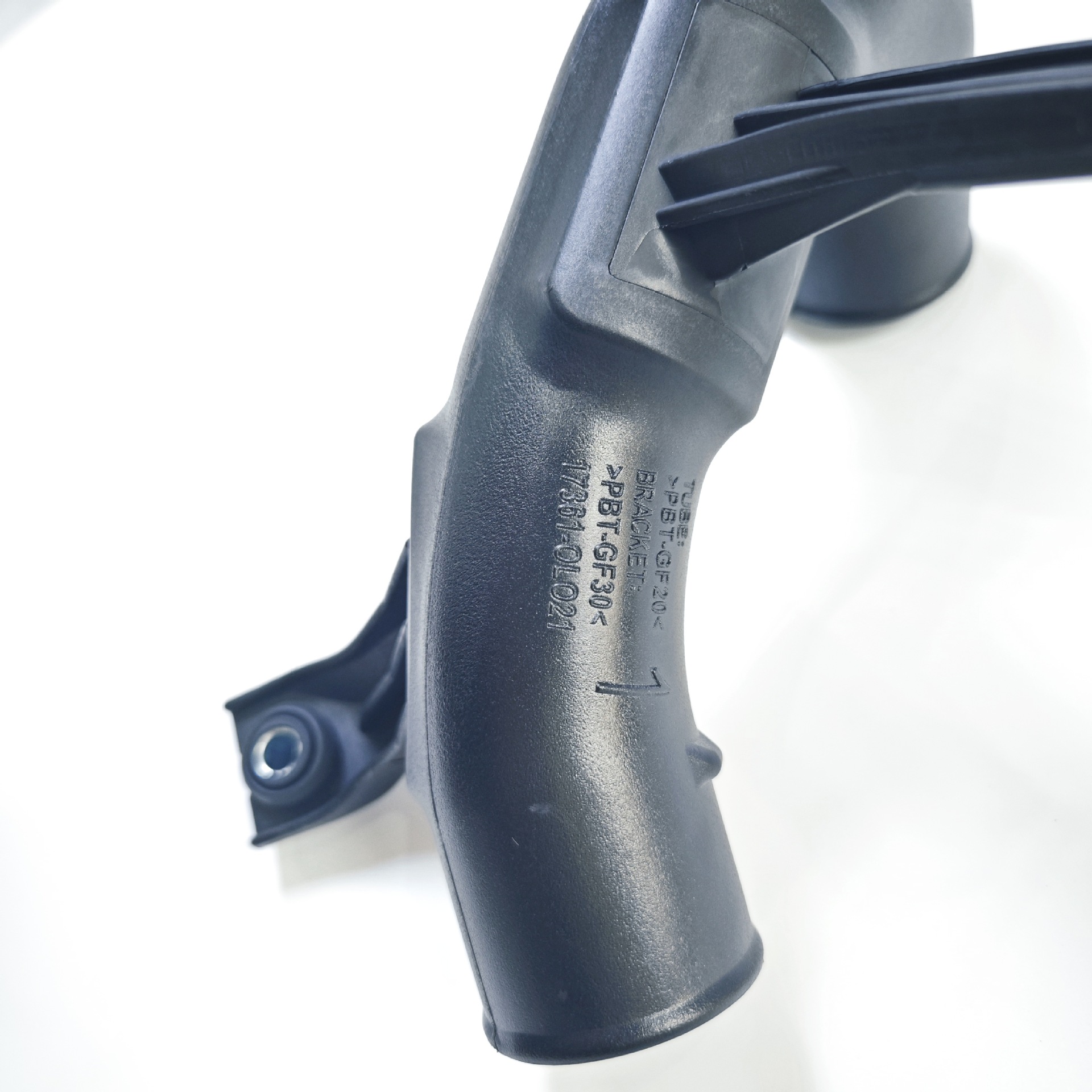 17361-0l021 Ist Für Toyota Hilux Ladeluftkühlerrohre Geeignet.